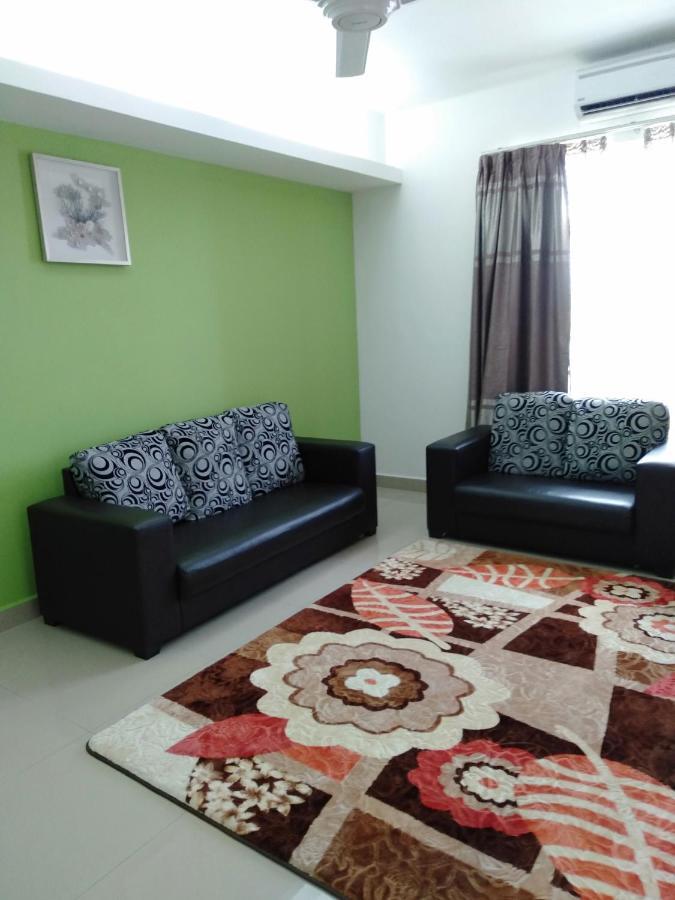 Risqi Apartment 2 Bedroom Wakaf Che Yeh Kota Bharu Buitenkant foto